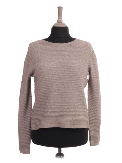 To prevent confusion between his male and female identities, nagihiko will be referred to with male. Italian Knitted High Low Ribbed Crop Jumper