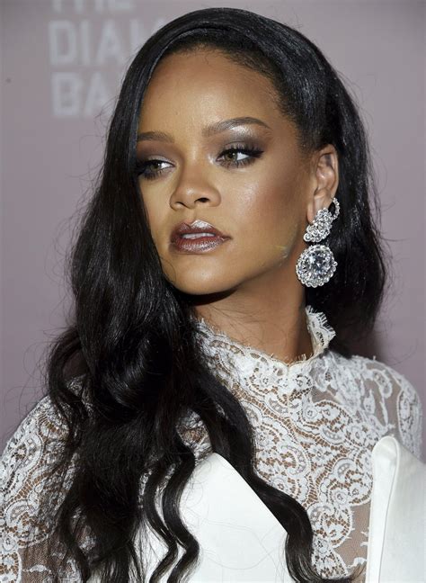 Einbrüche Bei Rihanna Und Anderen Promis Polizei Nimmt Teenager Fest