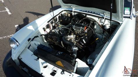Mgb Roadster 1976 With Huge 29 V6 Ford Sierra 4x4 Engine