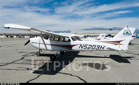 N5203h Cessna 172s Skyhawk Sp Mi Air Spotterpoiii Jetphotos