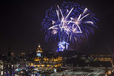 The Explosive Debate Fireworks And Our Pets The Glasgow Guardian