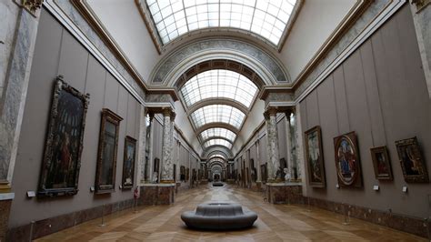 Louvre Gives Art Lovers Plenty To Smile About As It Puts Entire