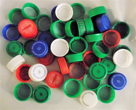 Lot Of 50 Clean Plastic Soda Bottle Caps Pepsi Coke Assorted