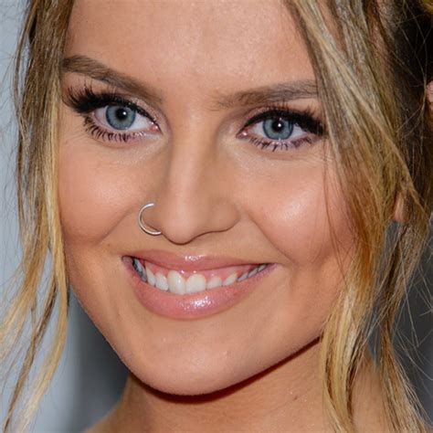 Perrie Edwards Makeup Gray Eyeshadow And Peach Lipstick Steal Her Style