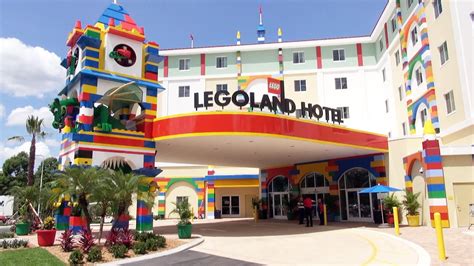 LEGOLAND Florida Hotel BRICKS Family Restaurant Tour W Lego Figures