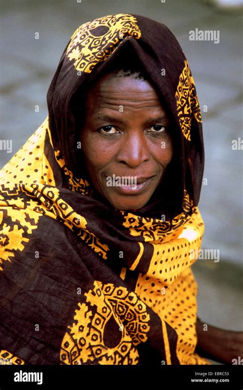 African Woman Hi Res Stock Photography And Images Alamy