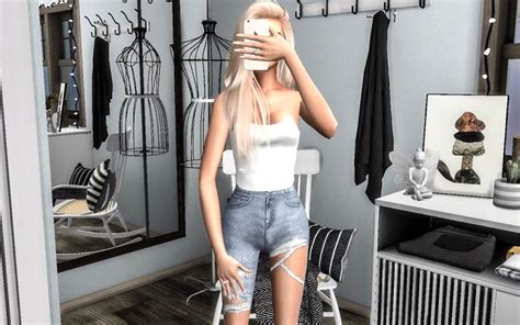 Mirror Selfie Pose Pack Sims4file