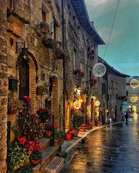 Assisi, Italy | Beautiful places, Pretty places, Wonderful places