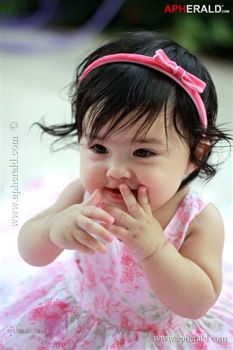 49 Cute Baby Girl Pictures Wallpapers On Wallpapersafari