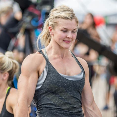The 5 Hottest Chicks In Crossfit