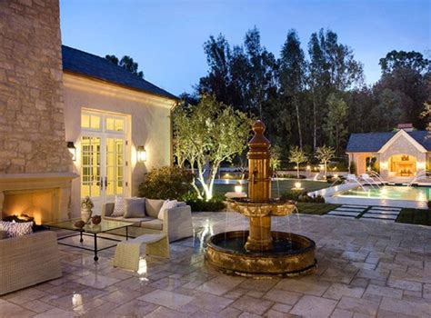 Amazing Celebrity Homes You Absolutely Need To See