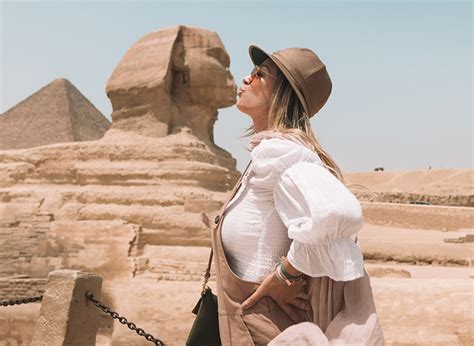 How To Get Amazing Photos At The Pyramids Of Giza • The Blonde Abroad