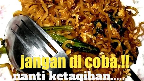 1 bks indomie goreng 1 bh timun 1 btg bawang daun 1 siung. Cara Masak mie goreng paling ENAK terbaru,bikin nagih ...