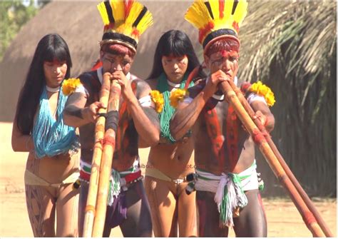 Suku Pedalaman Hutan Amazon Budaya Tanpa Busana Soalsd Artiini Com