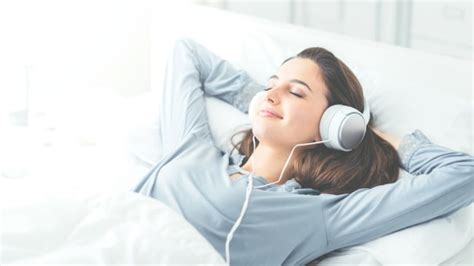 sleep playlist these are the top 10 songs to help you fall asleep