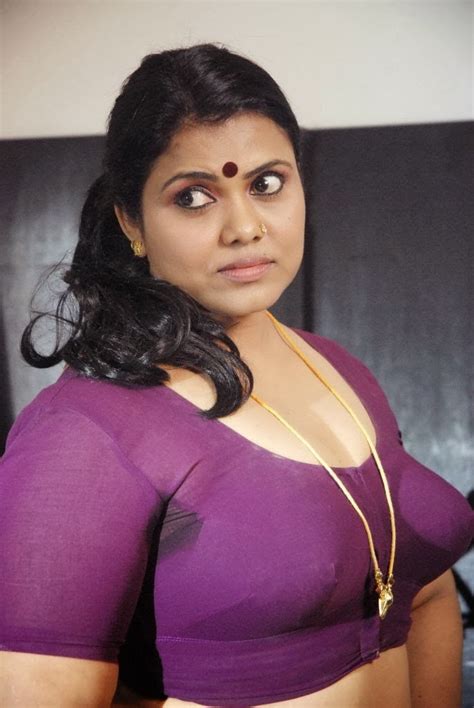 Doodhwali Kerala Mallu Sexy Aunty Without Saree Big Milk Tanks Deep Navel Exposing Latest Stills