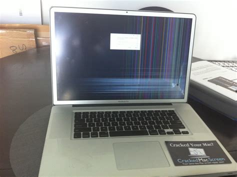 Our macbook screen repair service is quick and convenient. Cracked Mac screen repair | Broken MacBook LCD screens ...