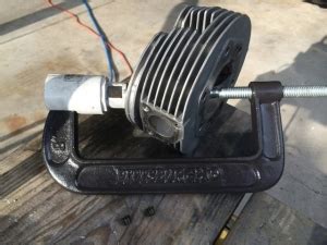 My homemade compressor is for when the head is off the engine. Homemade Valve Spring Compressor - HomemadeTools.net