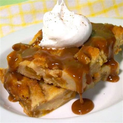 Peachy And Delicious Bread Pudding With Caramel Sauce Maria S Kitchen