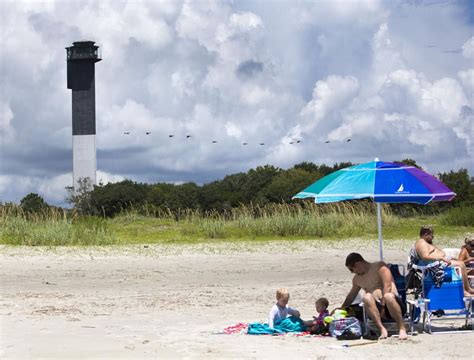 Charleston Beach Guide Let The Summer Begin At Sullivans Island And