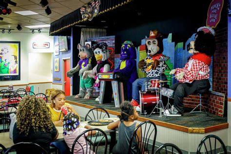 Chuck E Cheeses To Open First Redesigned Store In Houston