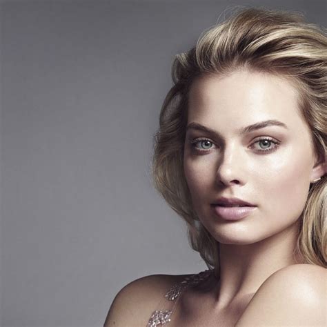 Margot Robbie Full Hd Wallpaper