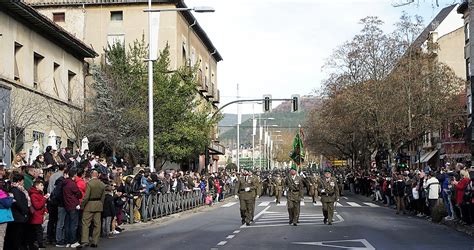 Simple Science: How to Make a Volcano with Kids