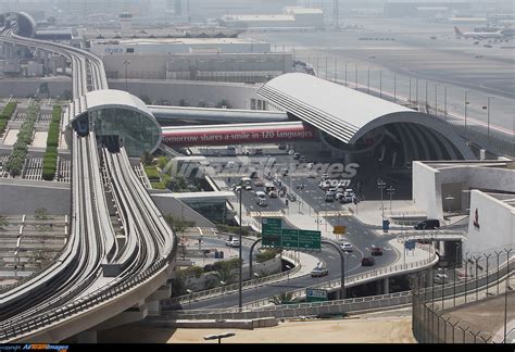 Dubai Airport Terminal 3 Large Preview