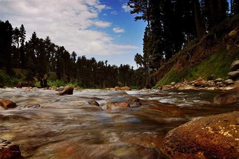 28 Places To Visit In Jammu And Kashmir Tourist Places In Jammu And Kashmir