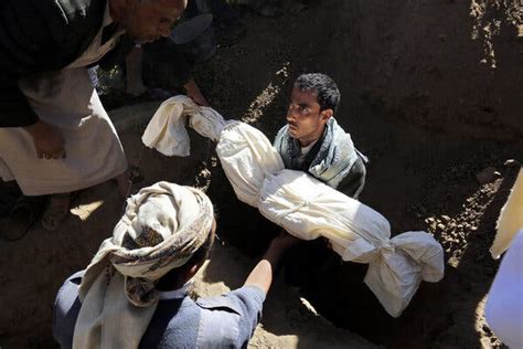 War Crime Risk Grows For Us Over Saudi Strikes In Yemen The New