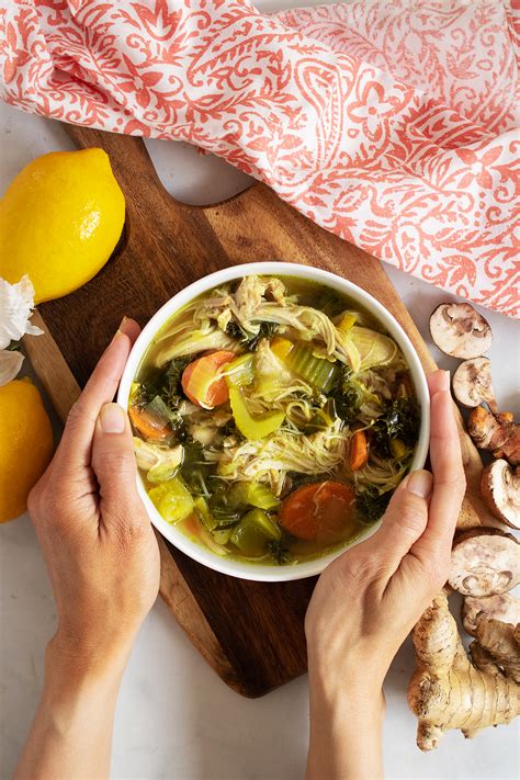 Add the broccoli, zuchinni, cilantro and parsley to the pot. Instant Pot Detox Chicken Soup - Keto Diet
