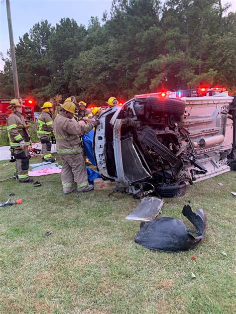 2 Extricated From Vehicle After Crash In Horry County Wbtw