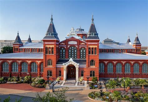 Smithsonian Reopening Arts And Industries Building With Futures