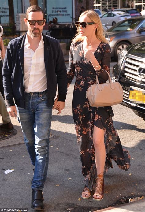 Kate Bosworth Flashes Some Thigh Out With Husband Michael Polish In Nyc Daily Mail Online