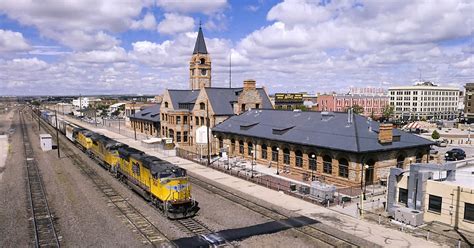 Transpress Nz Union Pacific Freight Train Rolls Past The Depot At