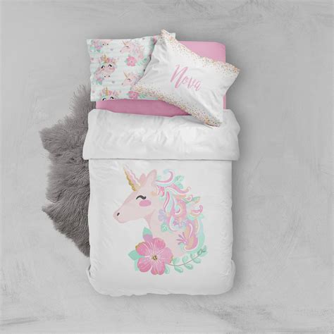 If you are a unicorn fan you will love this premier unicorn bedding set! Girls Room Unicorn Bedding Set Toddler Twin Full Queen | Etsy