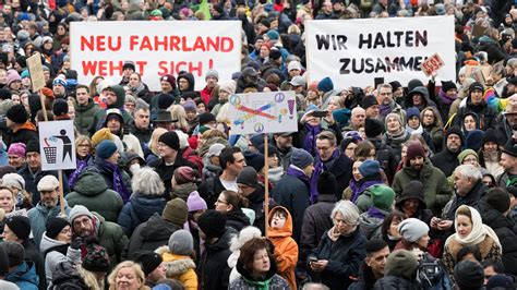 Anti-AfD-Demo - Bundeskanzler Scholz dankt Teilnehmern