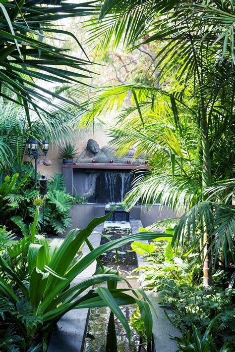 A Tropical Garden In The Heart Of Melbourne Australian House And Garden