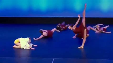 Watch the group dance family court from season 7, episode 15, judgment day approaches. Dance Moms - Group Dance: "Family Court" - (S7E15) - YouTube