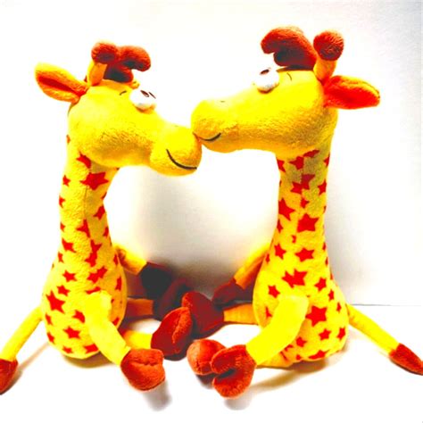 Toys R Us Geoffrey The Giraffe Stuffed Plush Animal Collectible Toy Bundle