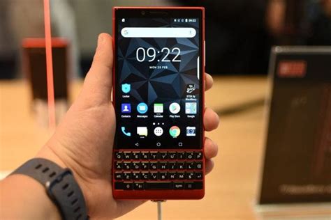 Blackberry Comes Back In 2021 Launching New Smartphone With Physical
