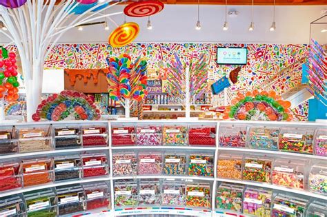 Customize Candytoy Shop 3d Design For Sweet Store Mall Kiosk