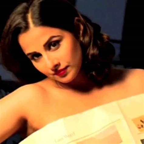 Vidya Balan Looks Super Hot In A Still From The Dirty Picture