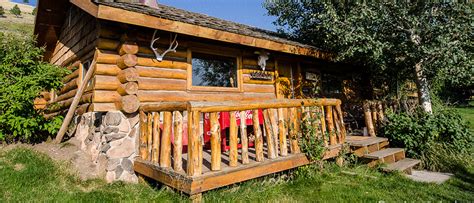 Adventure & comfort await you, book your stay with little trail creek cabins today! Yellowstone Park Lodging | Cabins & Tents | Hell's A ...
