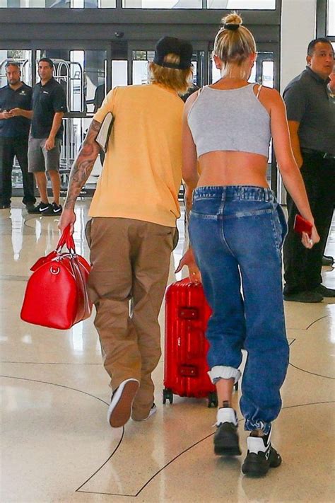 Hailey Baldwin And Justin Bieber Board A Private Jet In Miami 22 Gotceleb Hailey Baldwin
