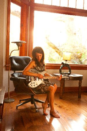 Susanna Hoffs Female Rock Musicians Photo Fanpop