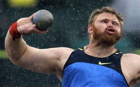 10 Funniest Faces While Doing Sports