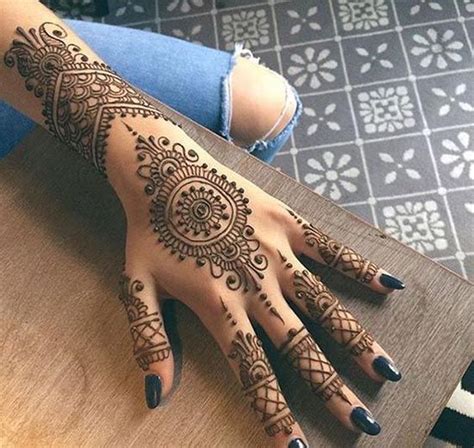 50 Creative Henna Tattoo Designs For Your Inspiration Inspirationfeed