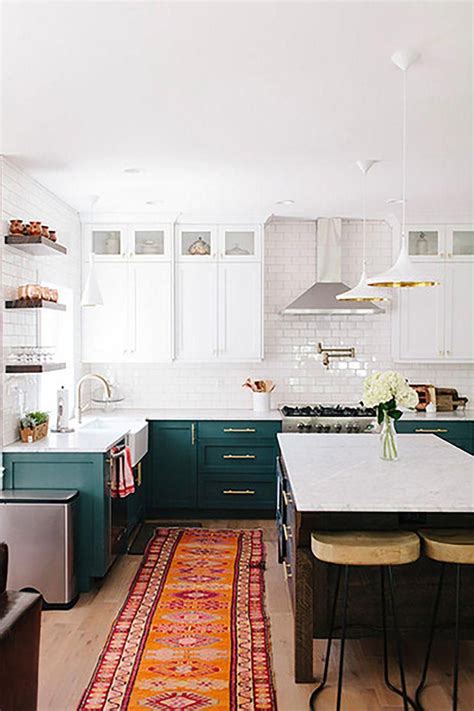Trend Were Loving Two Toned Kitchens Green Lower Cabinets Green