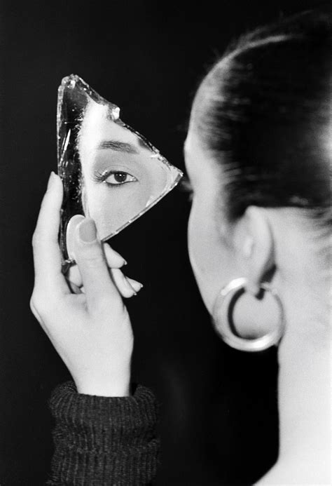 Sade Mirror Photography Reflection Photography Photography Projects